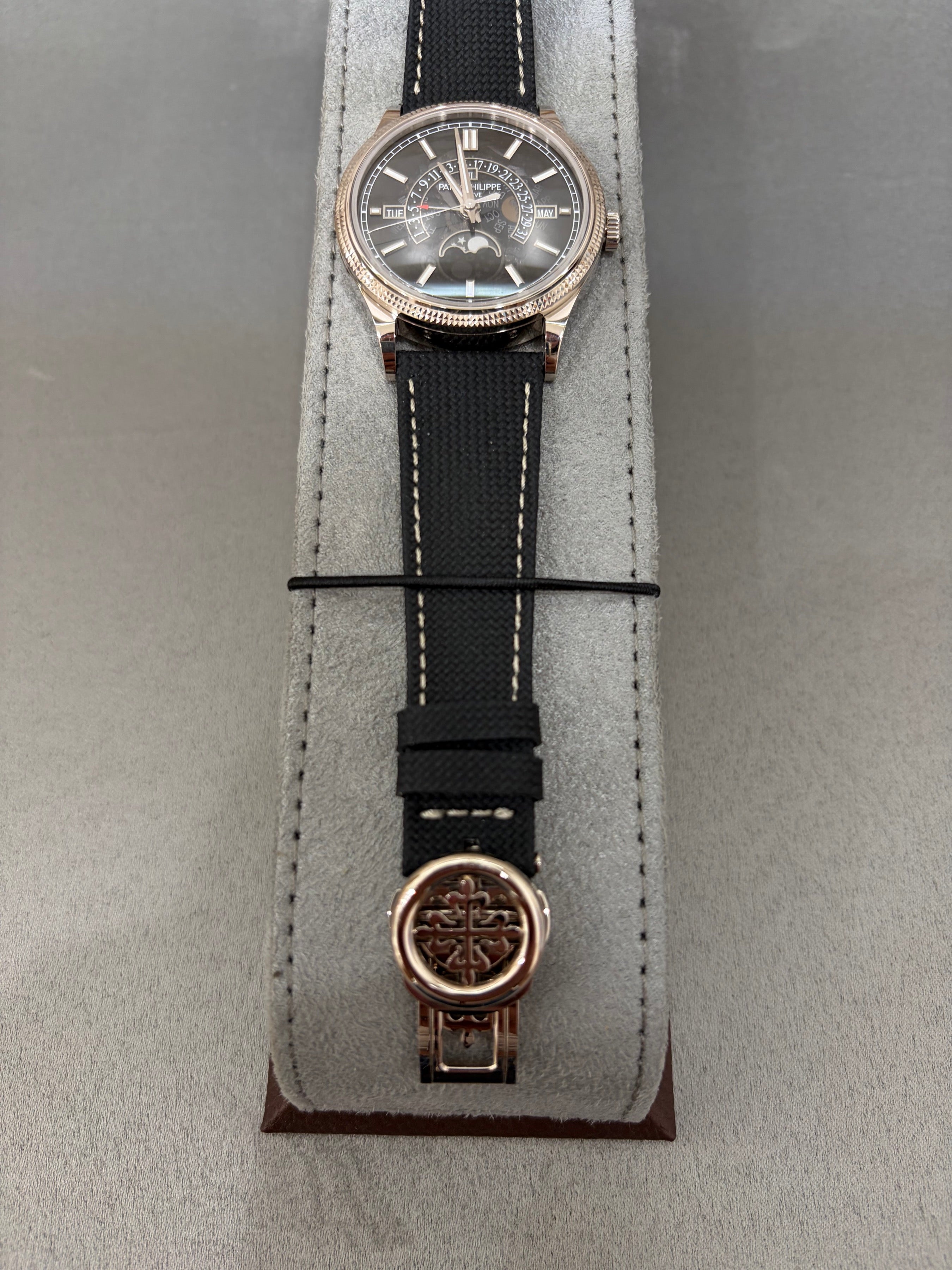 Patek Philippe RETROGRADE PERPETUAL CALENDAR