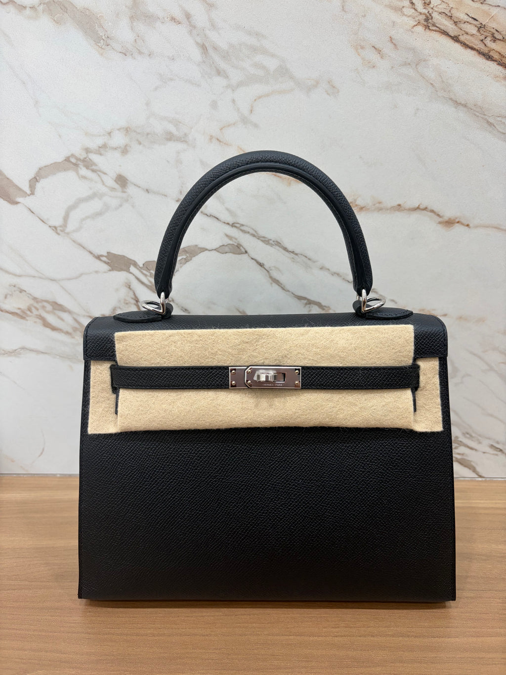 N/A Kelly 25 Epsom Noir Silver Hardware