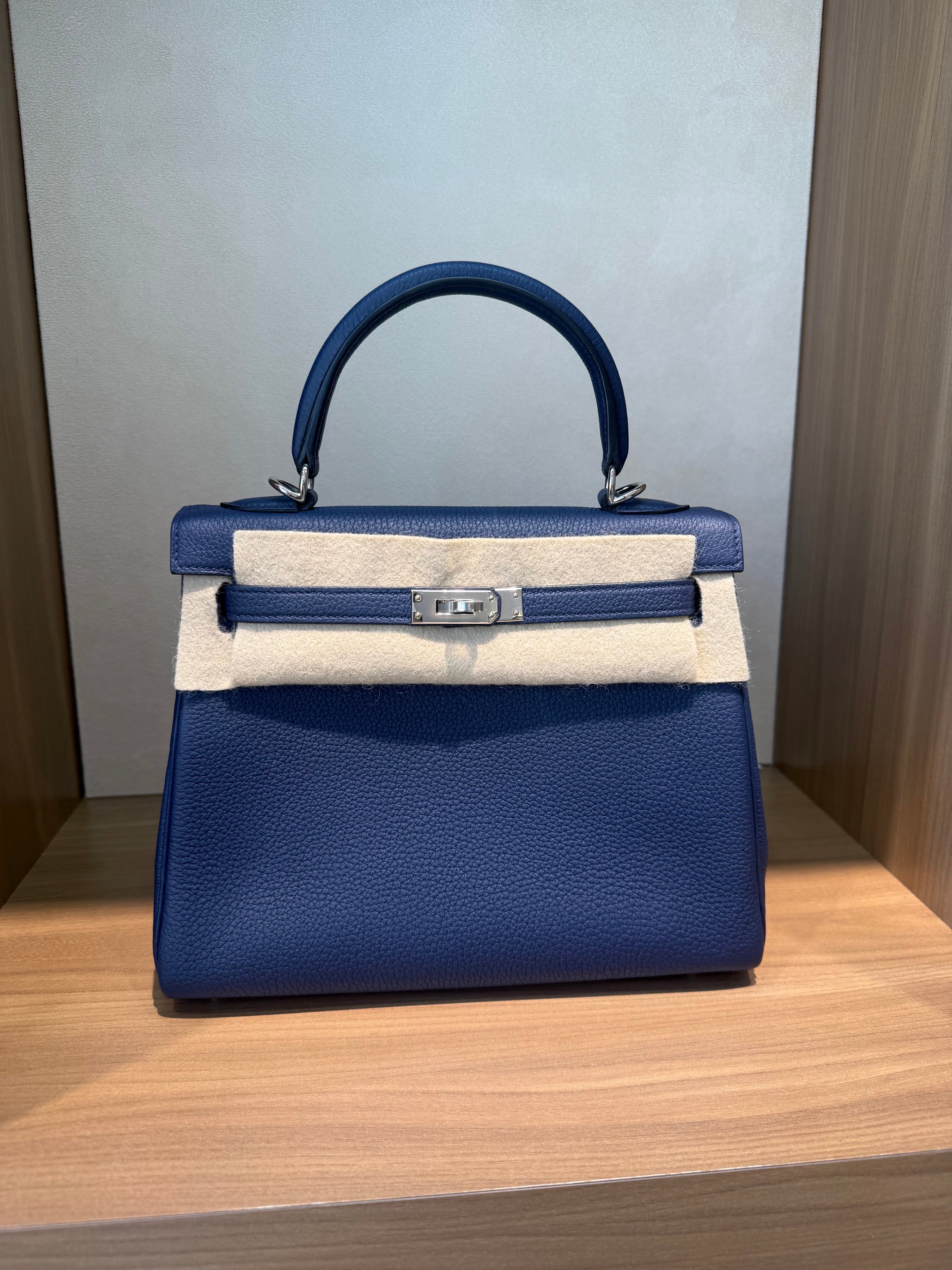N/A HERMES KELLY 25 TOGO BLUE NAVY 2023