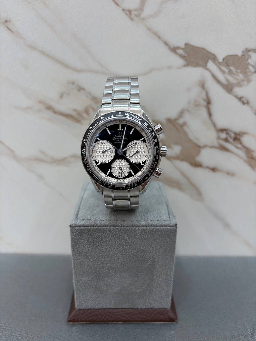 Omega Speedmaster Racing
