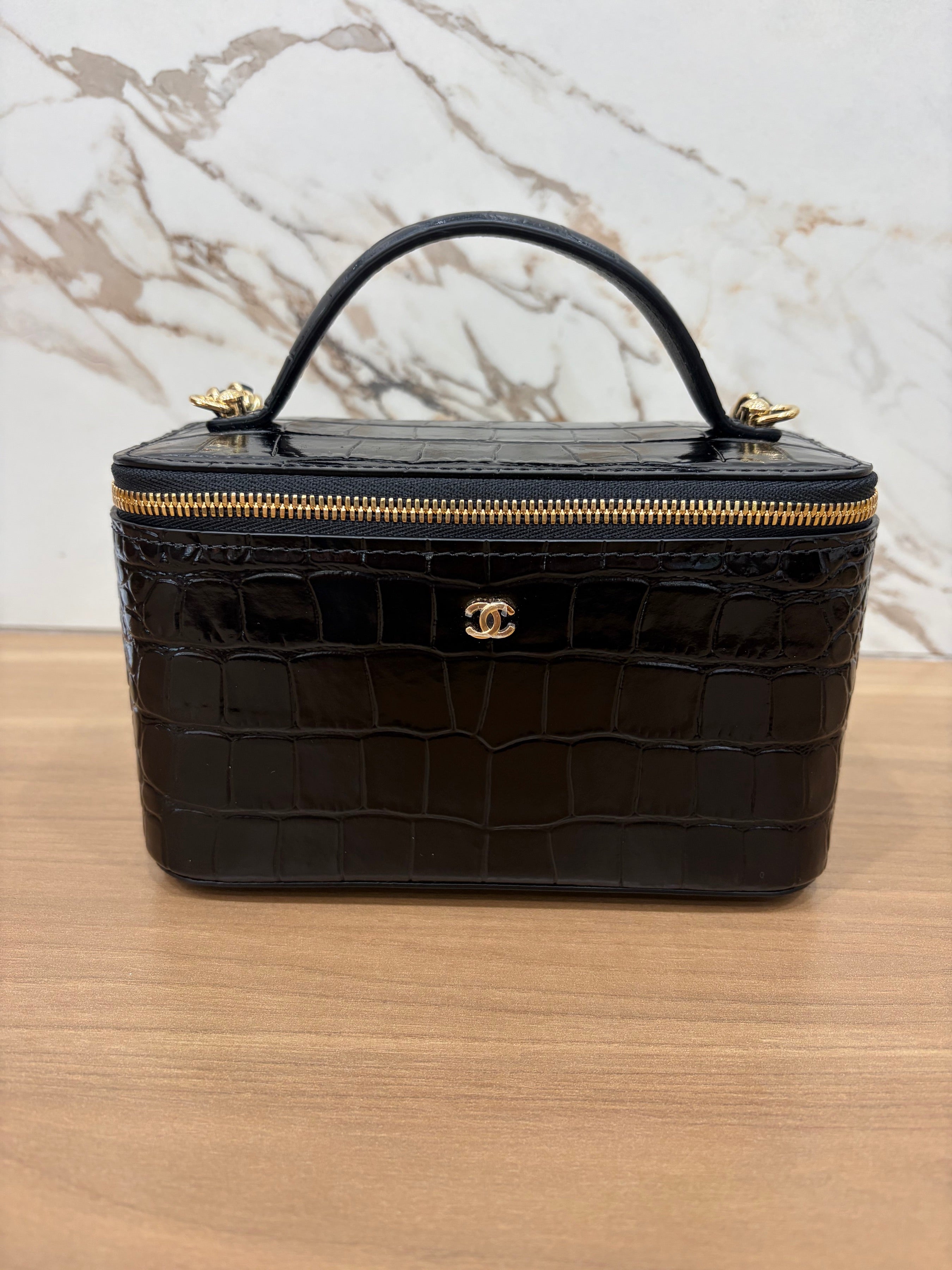 N/A Chanel Crocodile Calfskin Vanity with Chain