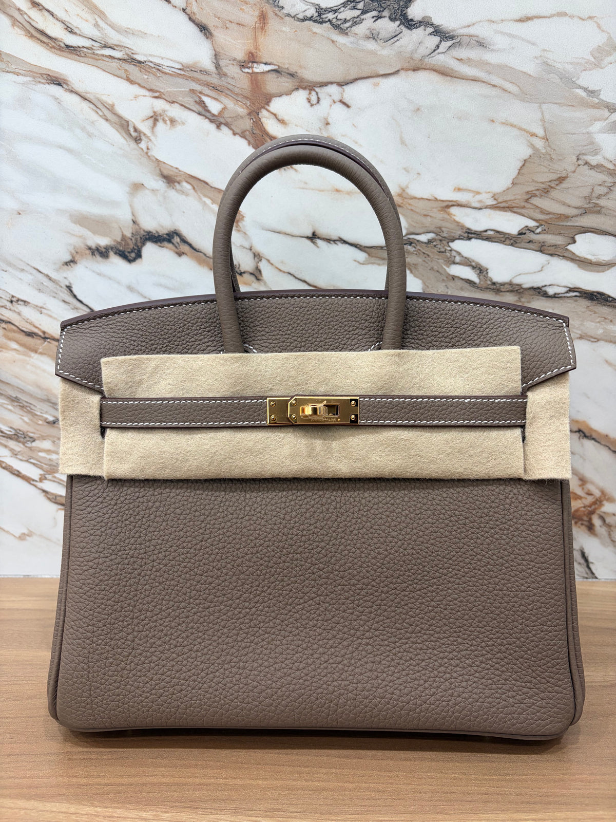 N/A  Hermès Birkin 25 Etoupe Togo Gold Hardware