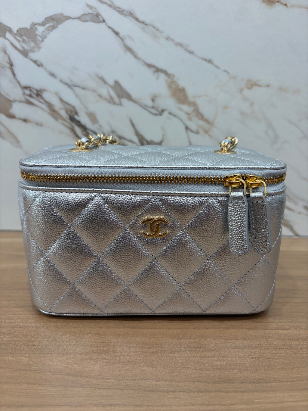 N/A Chanel Silver Metallic Caviar Vanity with Chain