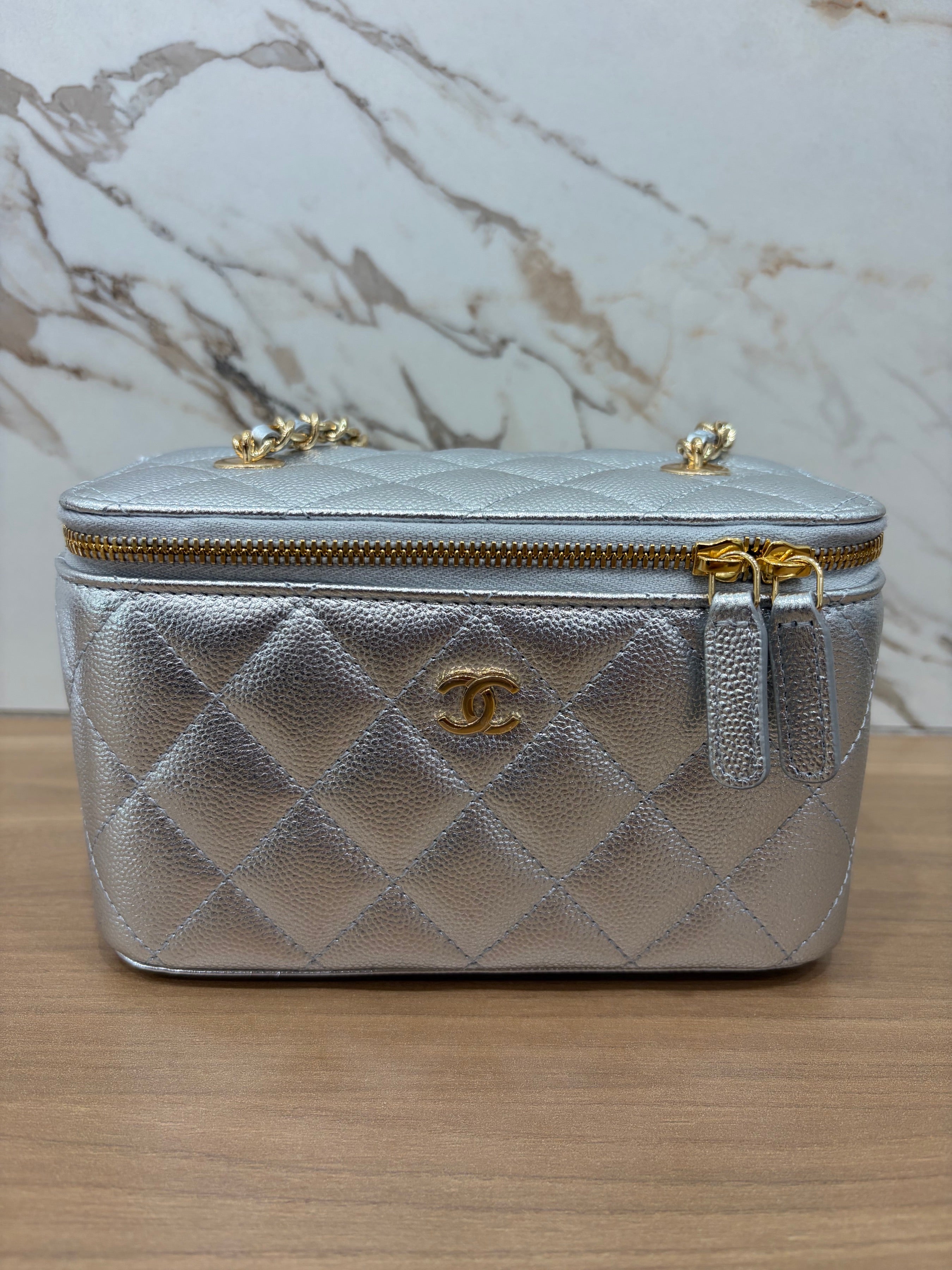 N/A Chanel Silver Metallic Caviar Vanity with Chain