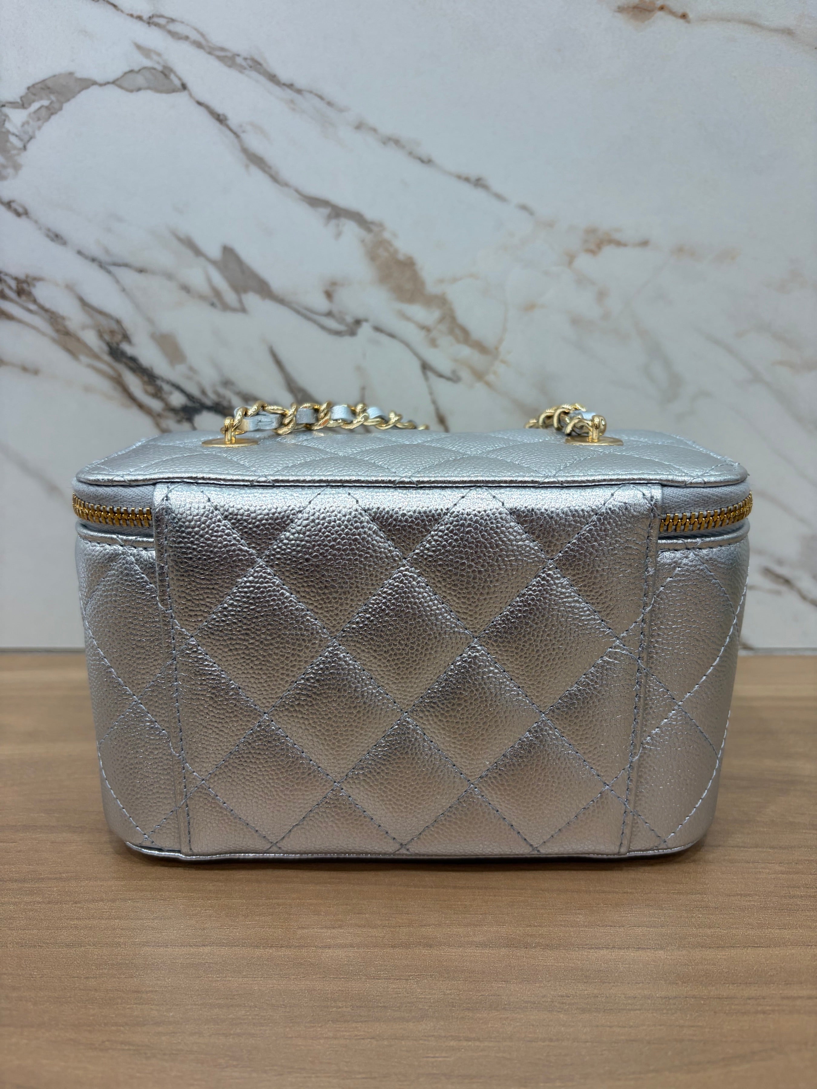 N/A Chanel Silver Metallic Caviar Vanity with Chain